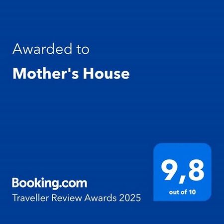 Mother'S House Athene Buitenkant foto